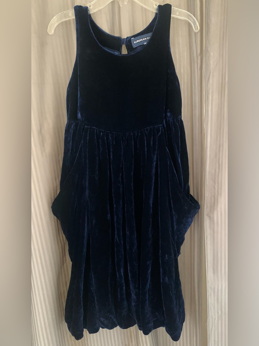 European Culture Navy Velvet Formal Girls Dress